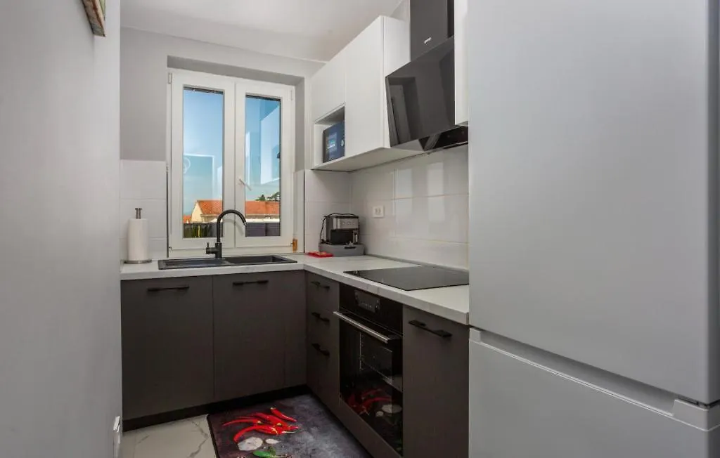 Apartment Estate 1 - Island Krk By Villas Guide Malinska