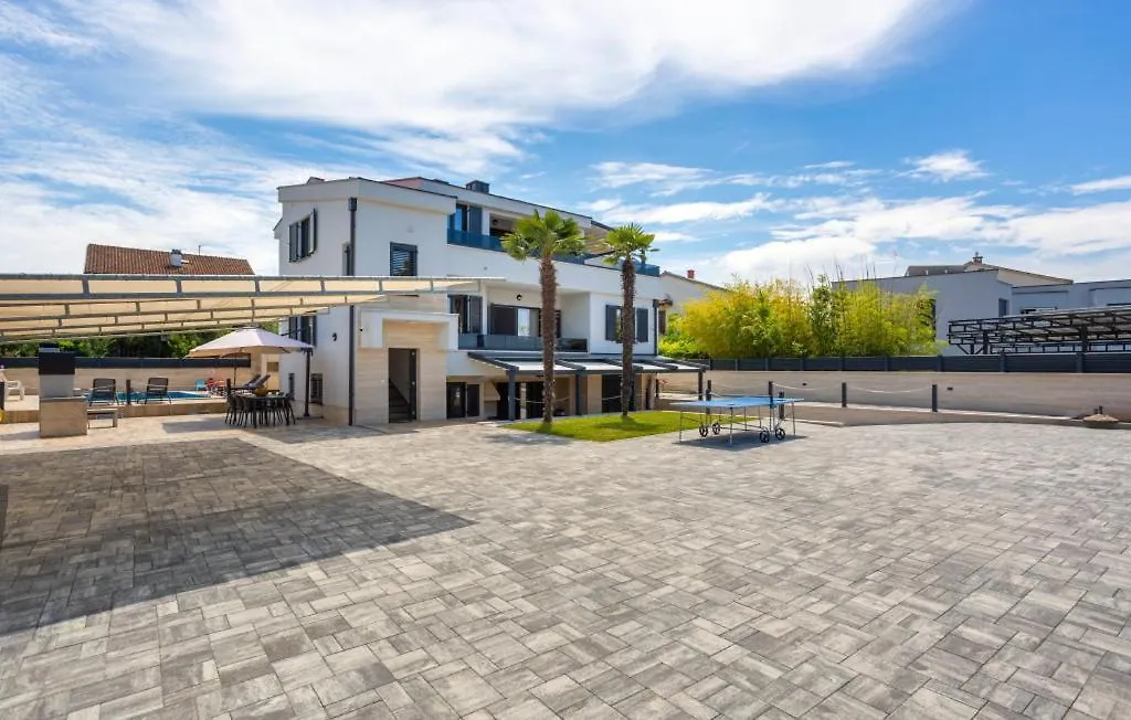 Apartment Estate 1 - Island Krk By Villas Guide Malinska Croatia